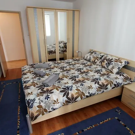 아파트 Lovely Home, Very Good Located! 소피아
