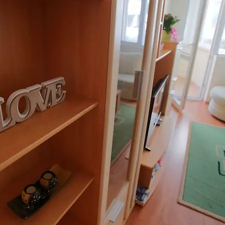 아파트 Lovely Home, Very Good Located!