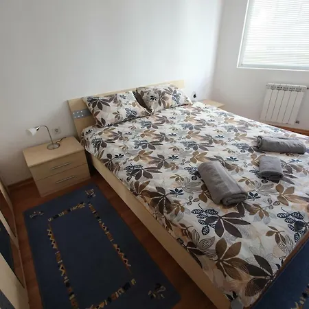 Lovely Home, Very Good Located!